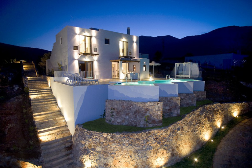 Luxury Three-Bedroom Villa