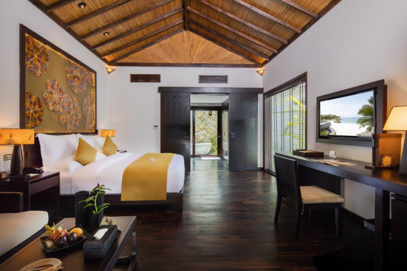 Ocean Deluxe Room