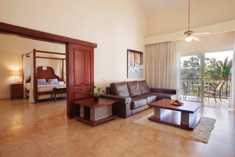 One Bedroom Suite with Jacuzzi