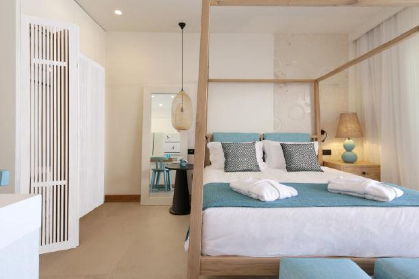 Room с приватным бассейном