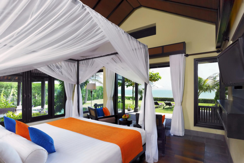 One Bedroom Beach Front Pool Villa