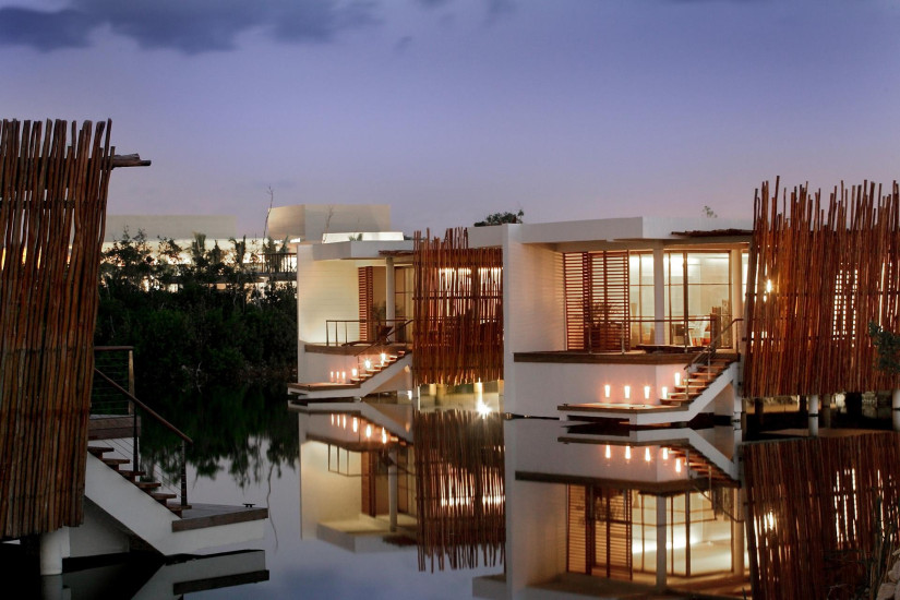 Deluxe Overwater Lagoon Suite