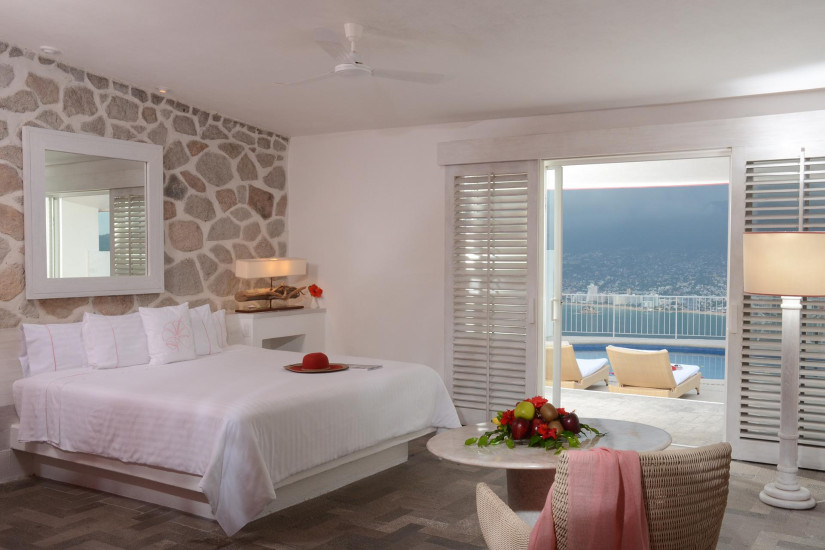 Master Suite with Jacuzzi