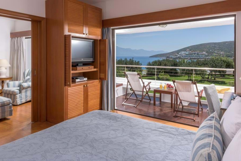 Room с персональным бассейном